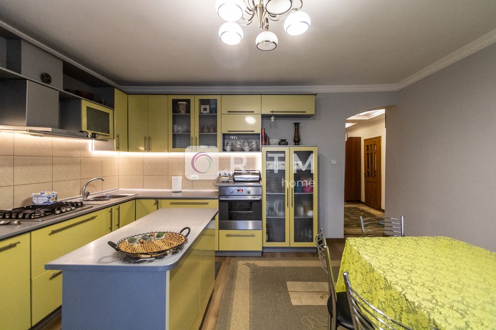 Продаж будинку Особняк Івано-Франківськ по вул.Коновальця