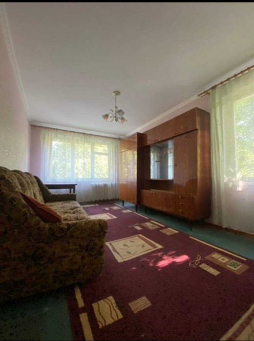 3 кімнмтна Даманский