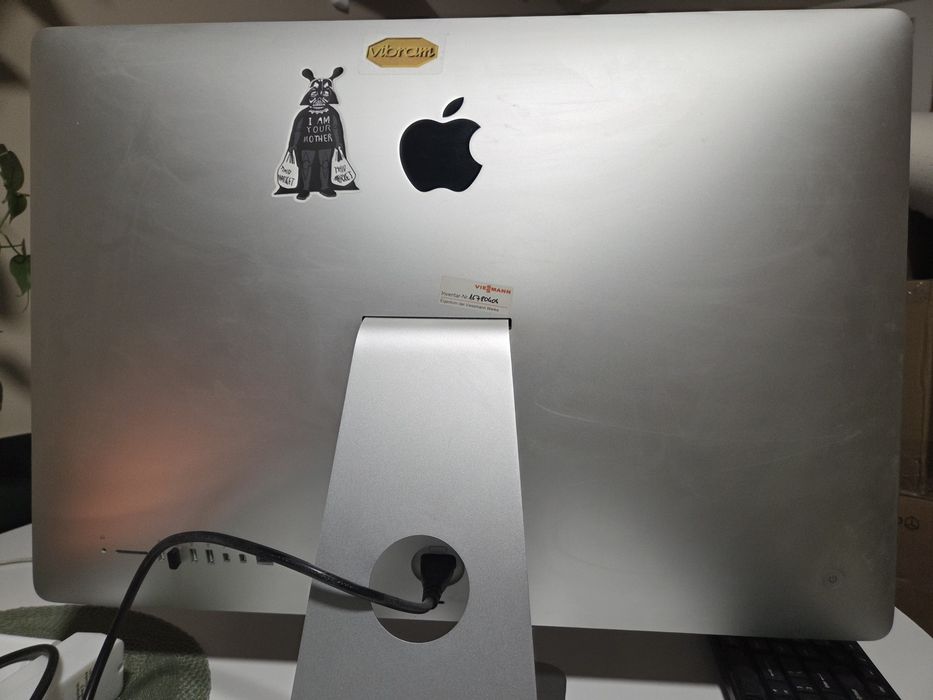 Mac 27" Late 2013 | 16 GB RAM | macOS Catalina | uszkodzony ale działający monitor