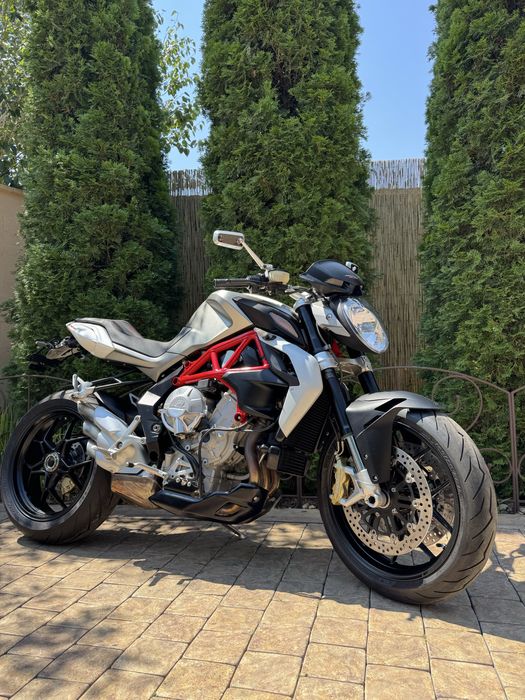 Тільки пригнаний MV Aqusta Brutale 800 2013 рік