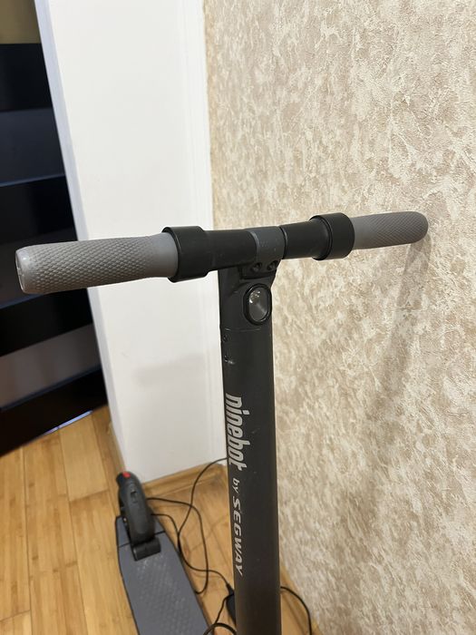 Електросамокат Ninebot