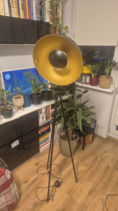 Lampa podłogowa loft industrial czarno złota trójnóg metal
