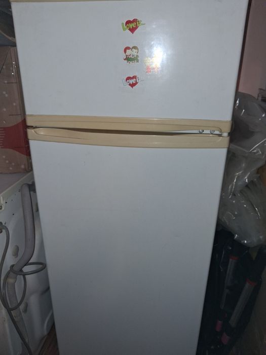 продам холодильник