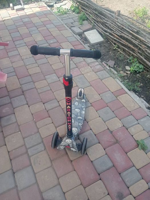 Самокат в чудовому стані