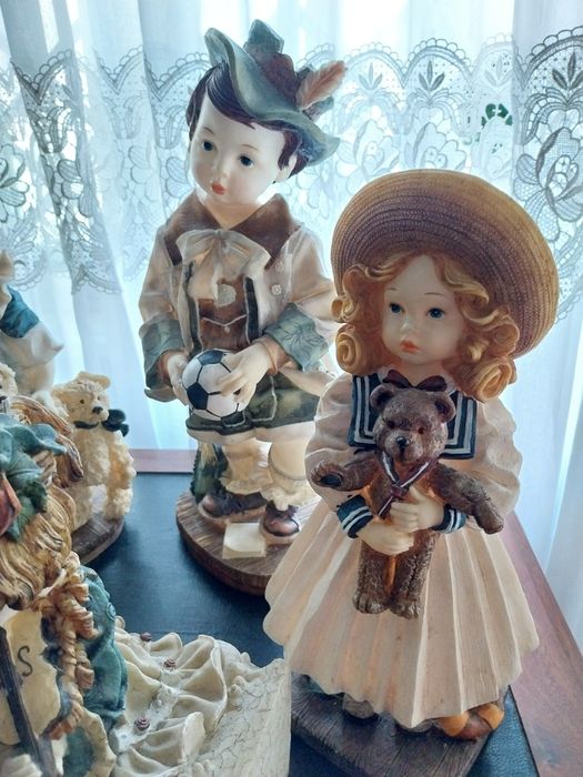 Bonecos em poliresina