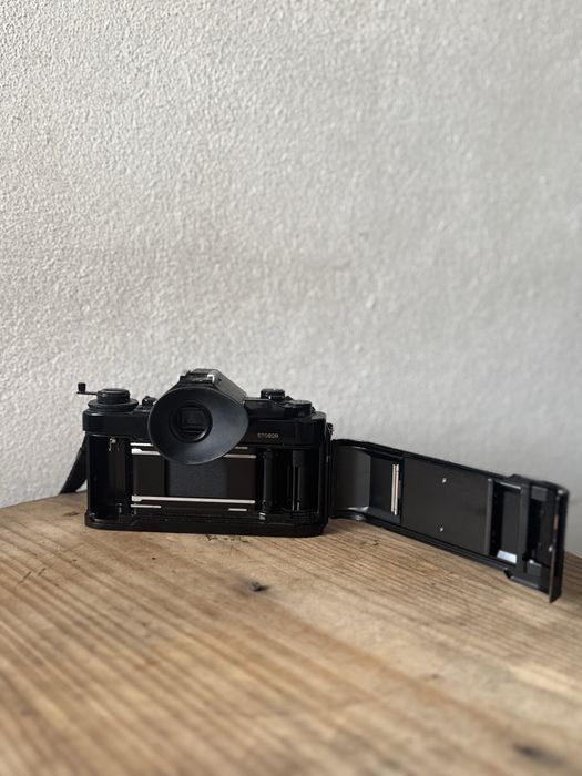 Canon A-1 + 2 Objetivas — Kit Completo Analógico