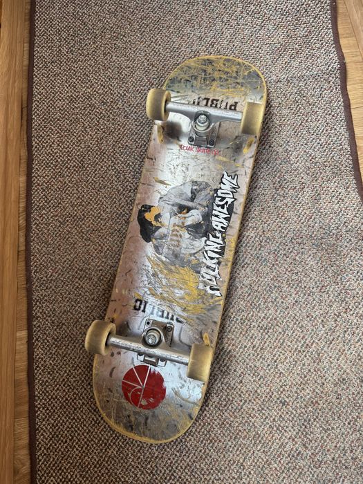 Скетборд fucking awesome