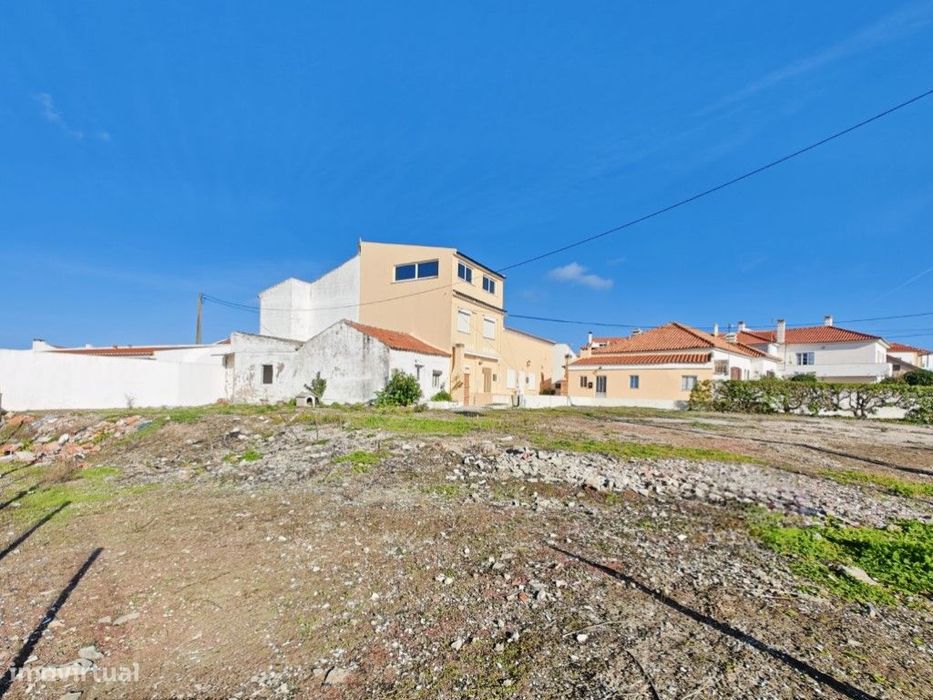 Terrenos na Avenida do Mar no Baleal a apenas 300 metros da praia