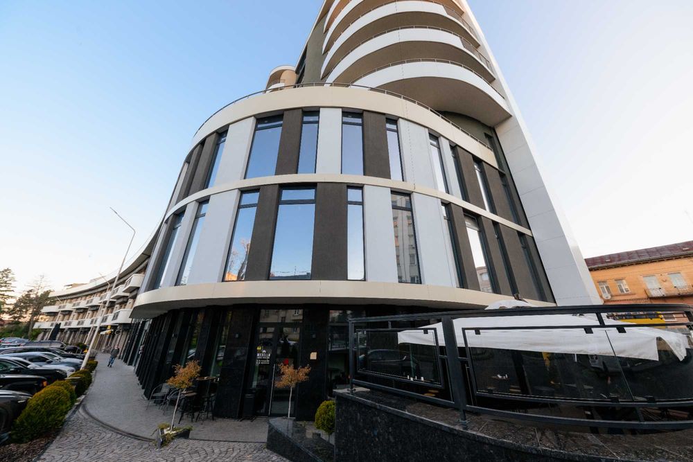 Оренда невеликого комерційного приміщення 11,6 м² з ремонтом｜ DREAM CITY BUSINESS CENTER ｜ Центр Ужгорода ｜ вул. Гойди ｜ Без комісії