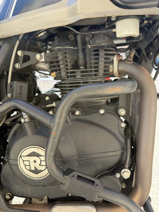 Royal Enfield Himalayan 411
