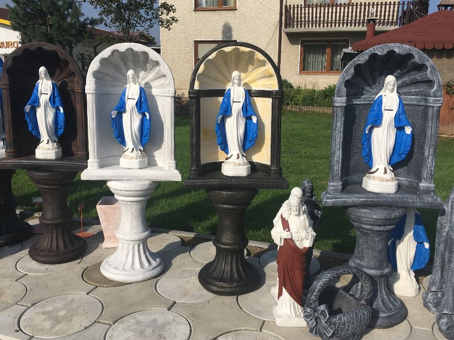 Matka Boska Kapliczka