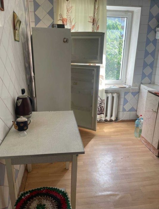 Фурманова 2-х кімн. квартира в жилому стані