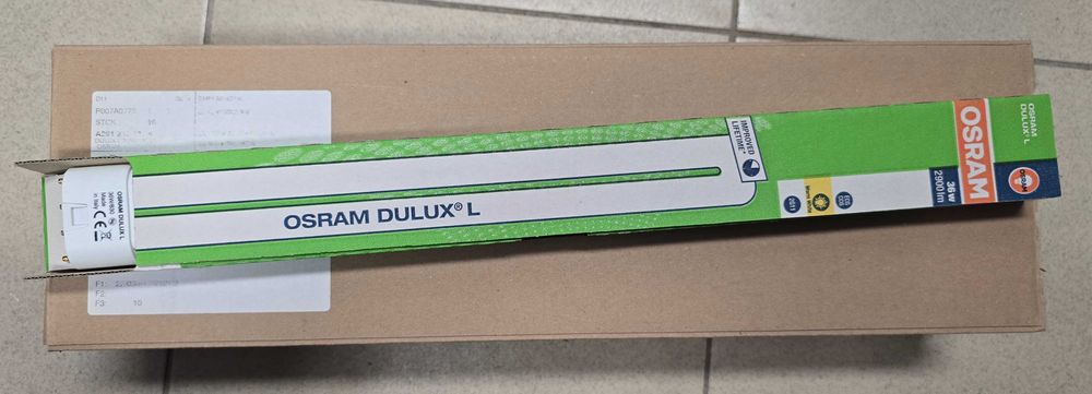 Świetlówka kompaktowa Osram 2G11 36W/4P/ 2900 lm 3000 K Warm White