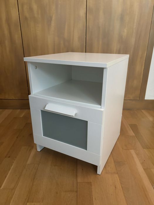Mesa de cabeceira Brimnes branca
