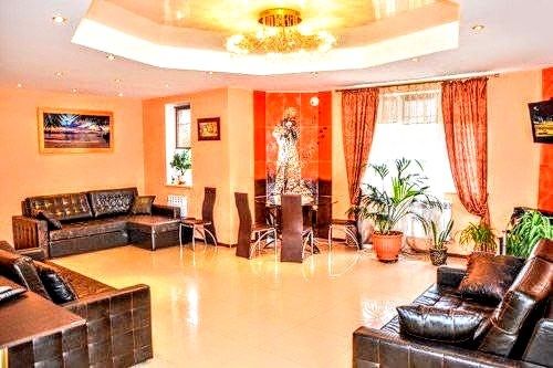 #273 Великий будинок для компаній подобово