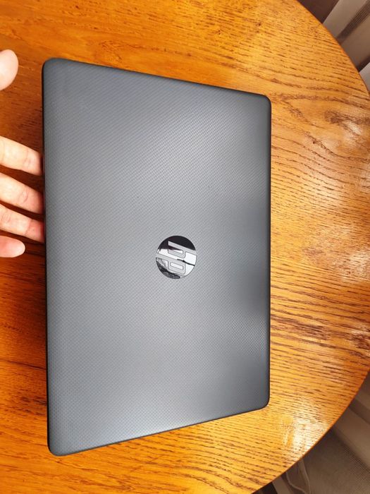 Ноутбук HP 250 G8 15.6 IPS FullHD/i5 1135G7/16/256