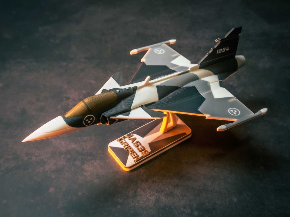 3D-друковані моделі літаків (МіГ-29, F-16, Cу-24, МіГ-21 та інші)