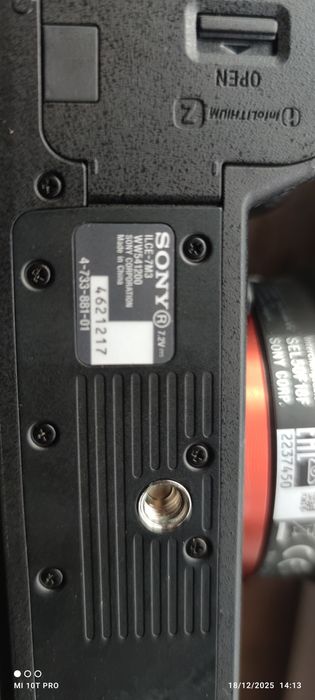 Máquina fotográfica Sony ILCE-7M como nova tem pouco uso.