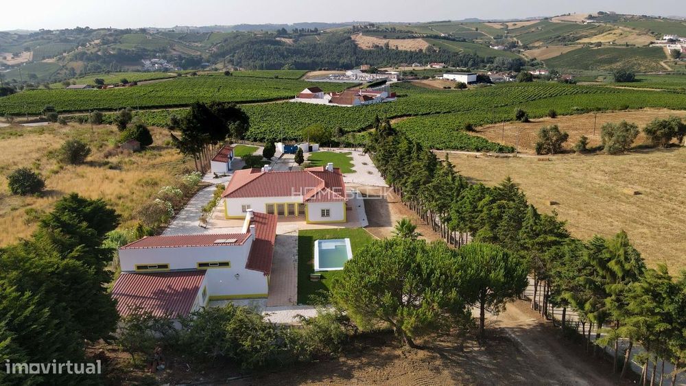 Moradia T4 com piscina em Alenquer