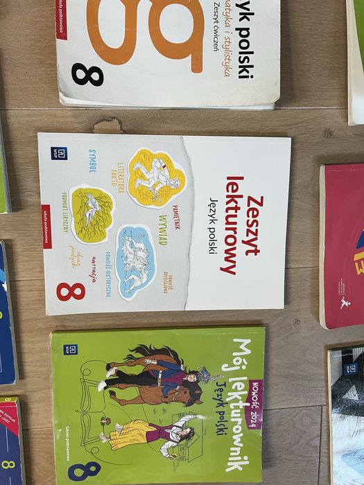 Pidreczniki z 7 klasy w stanie b. dobrym!