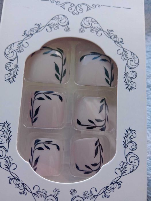 Накладные ногти  12грн