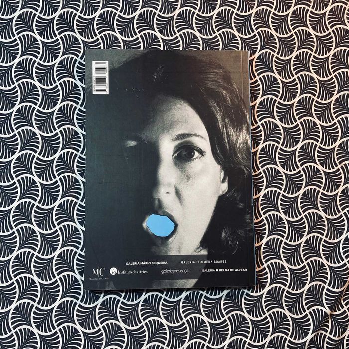 Helena Almeida: Aprender a Ver / Learning to See - Ángela Molina