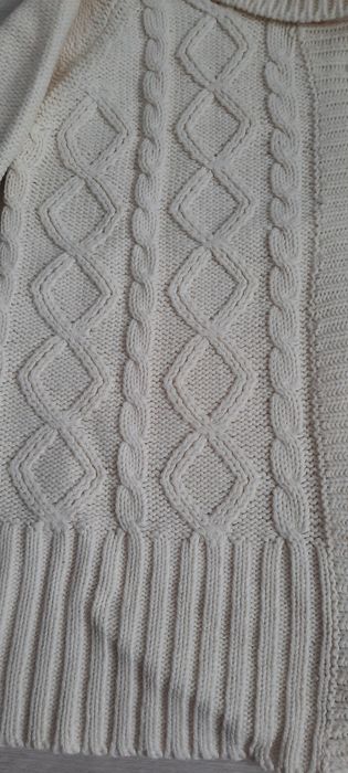 Zimowy swetr rozpinany kremowy  M/L