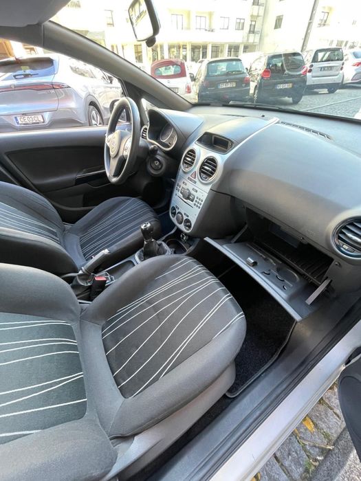 Opel Corsa ( Com Possibilidade de  financiamento)