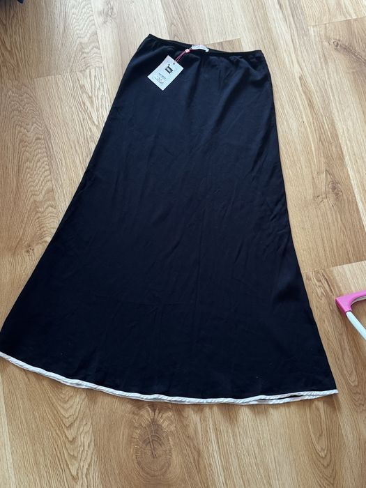 Спідниця чорна довга