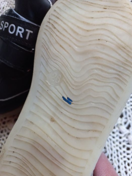 Продам кросівки для хлопчика