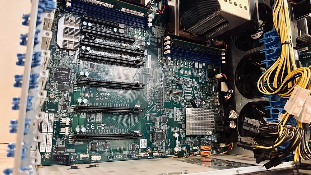 GPU SuperWorkstation / 2xCPU