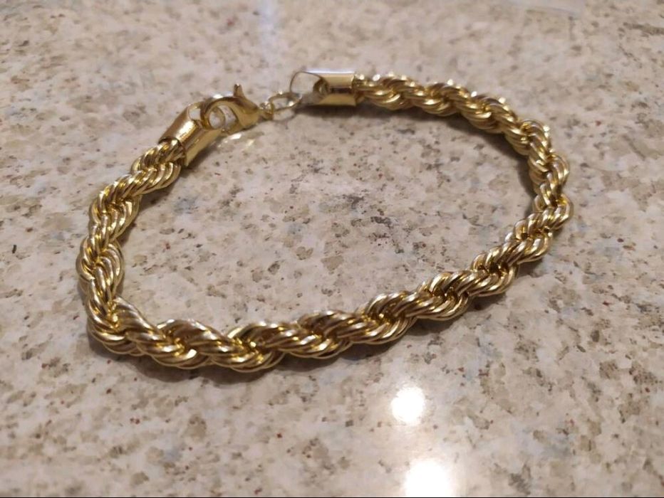 Pulseira (Prata), (Ouro) e (Preta)