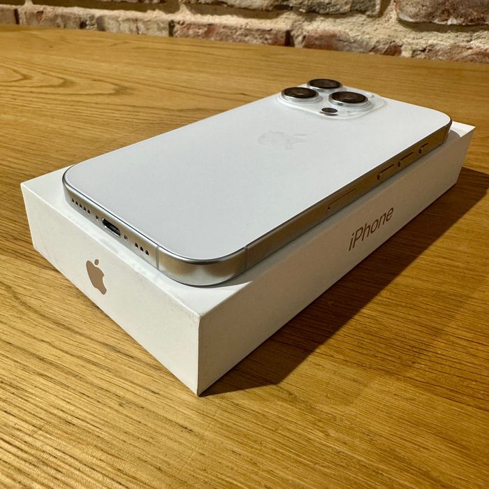  Apple iPhone 16 Pro 128GB White Titanium Idealny Bateria 100