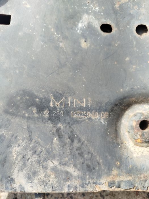 Mini Cooper - sanki trawers belka