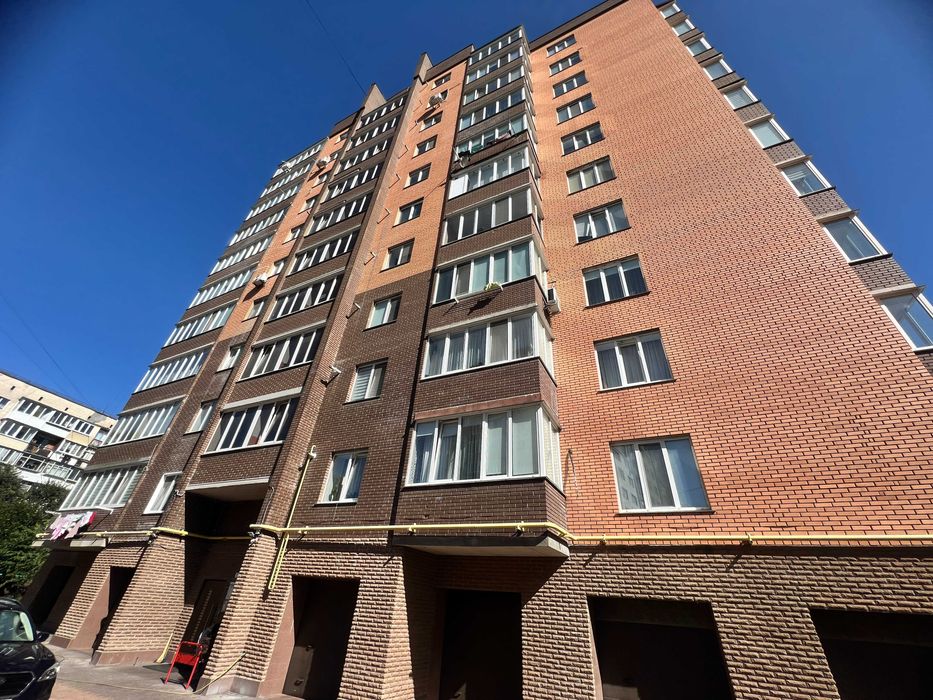 Продам гараж в ЖК Пушкінський вул. Тернопільська