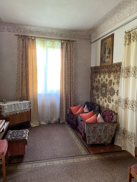 Продаж будинку і літньої кухні в м.Стебник