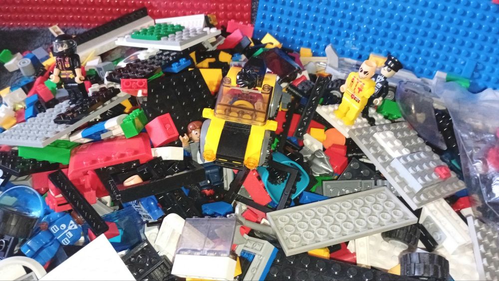 Конструктор аналог LEGO великий лот + пластини + фігурки