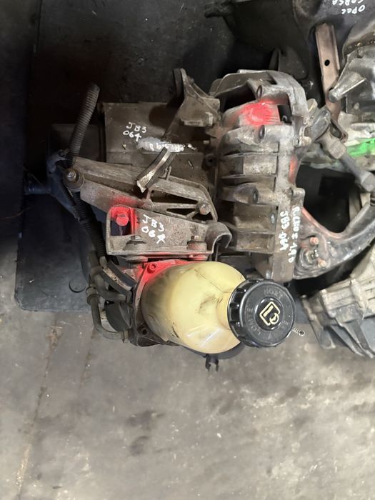 Caixa velocidades Renault Clio I 1.9D JB3064