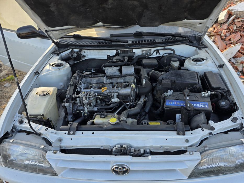 Toyota Corolla Star Van 2.0D 1993 – Incendiada traseira – Mecânica recente