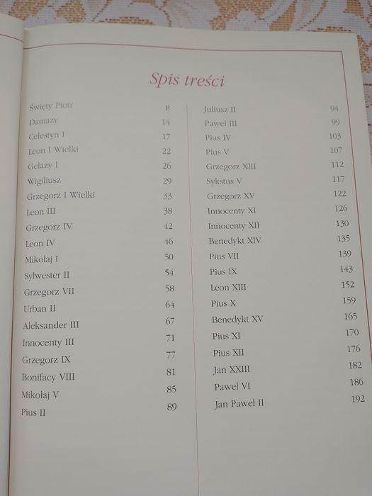 Książka Poczet najznamienitszych papieży