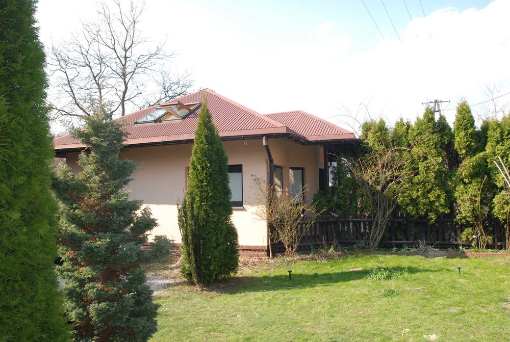 DOMEK w centrum Ustronia do wynajęcia ! duży ogród. bastówka.pl