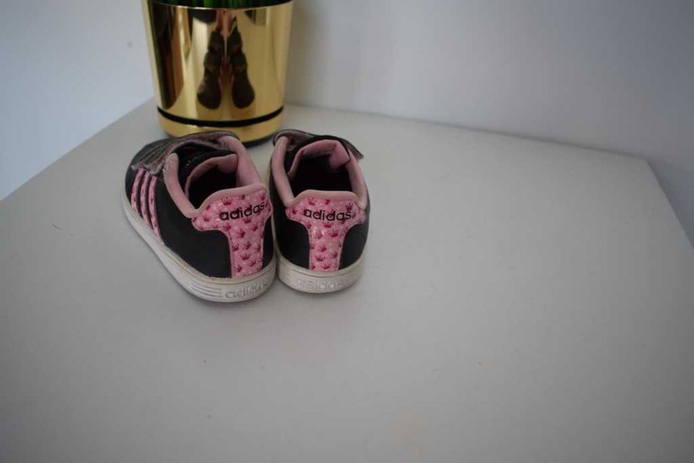Adidas 26 girls czarne buty sneakersy liliowe stripes