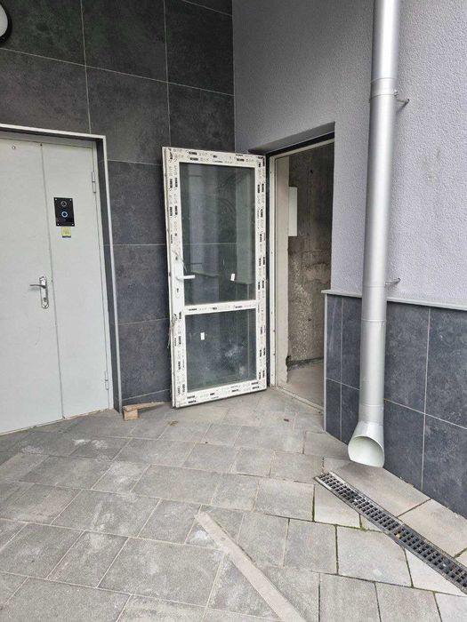 Комерція (66 м2) у готовому будинку (2 черга ЖК "Crystal Avenue")