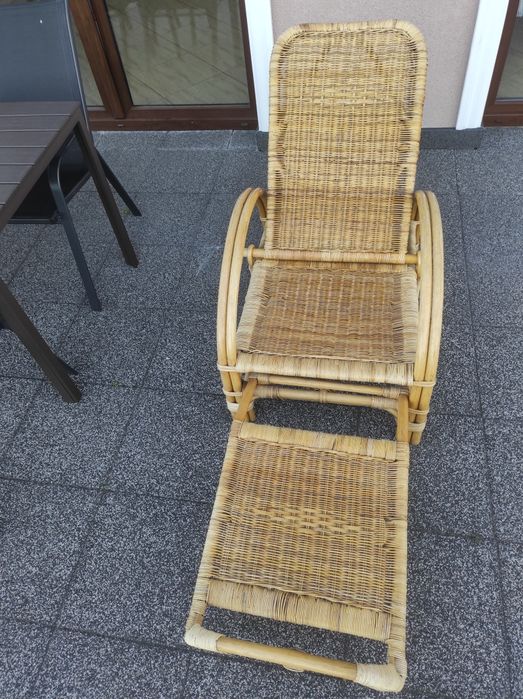 Leżak wiklinowy regulowany