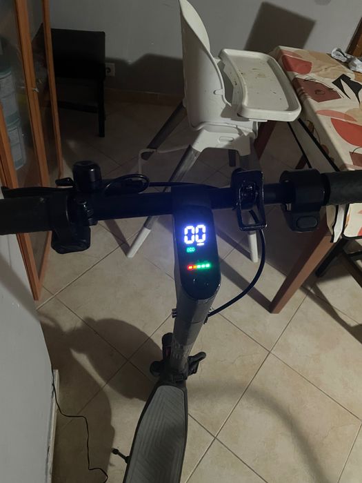 Trotineta go guinde em bom estado