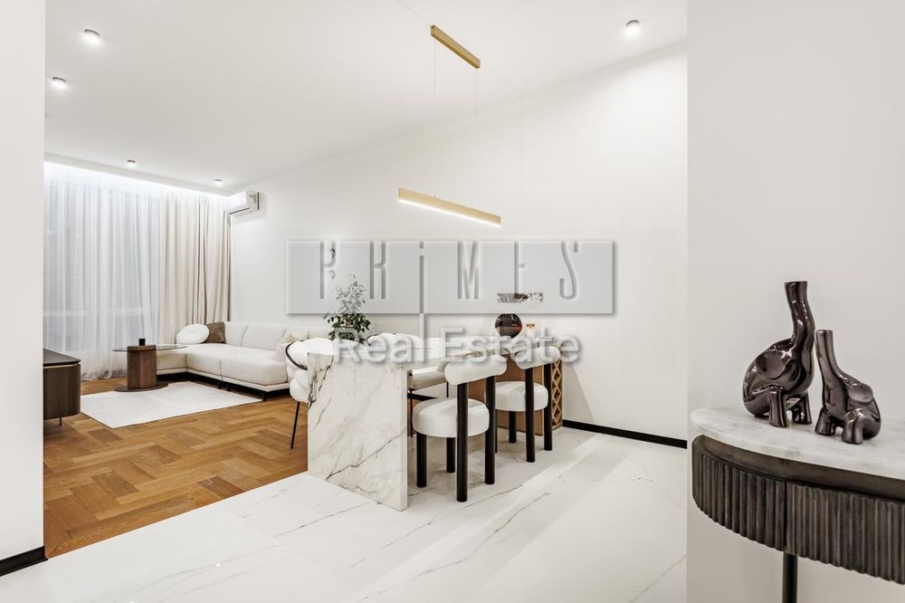Продаж 3к квартири 106м2 Ярославів Град Бульварно-Кудрявська 15А центр