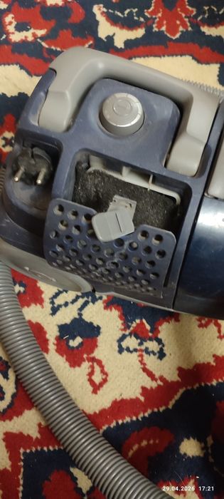 Продам пилосос б/у.