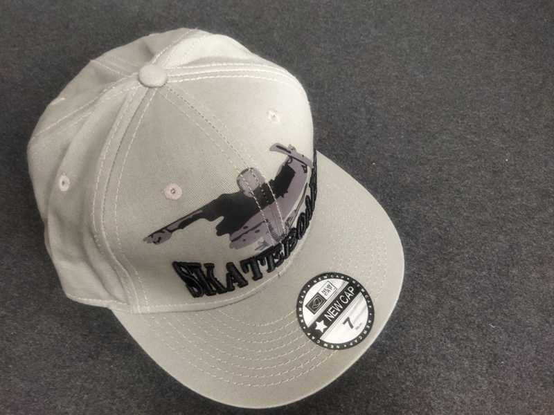 Czapka z daszkiem NEW CAP rozm. 7 nowa
