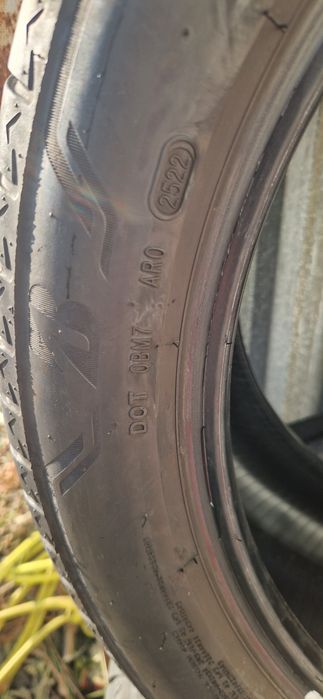 Opony 2szt. brydgestone 305/40/20
