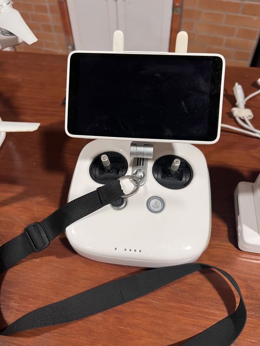 Drone DJi Phantom 4 Pro+ comando com ecra - como novo